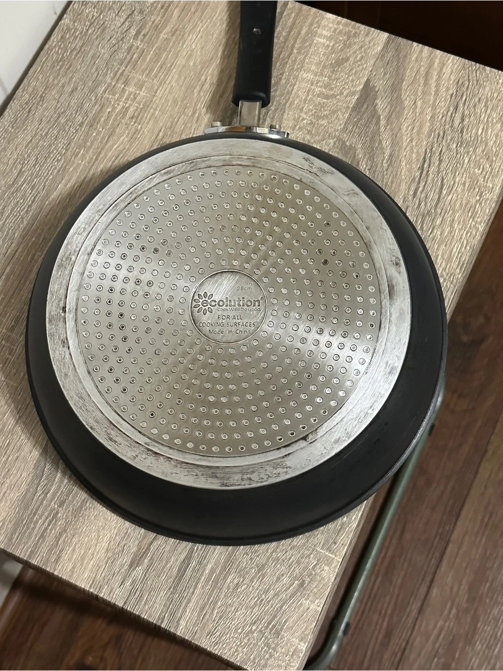 Ecolution durable nonstick